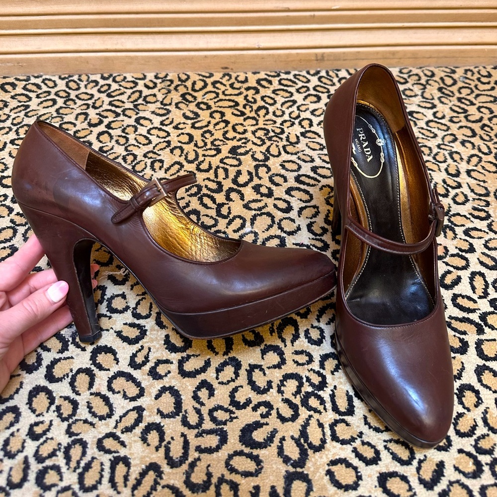 Prada Brown Leather Mary Jane Heels size 39.5